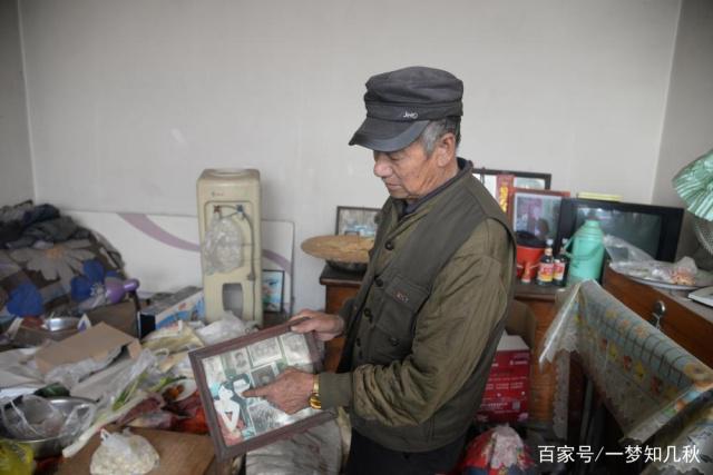 0ff41bd5ad6eddc4295ed60e751d0af9506633d0.jpeg@f_auto 七旬老人单身至今一辈子为弟弟而活,不敢去侄儿家过年:怕讨人嫌