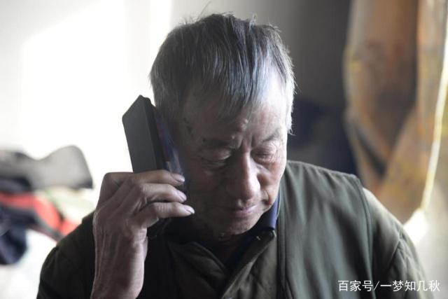 fcfaaf51f3deb48f27d84aefbdd9862d2cf5789d.jpeg@f_auto 七旬老人单身至今一辈子为弟弟而活,不敢去侄儿家过年:怕讨人嫌